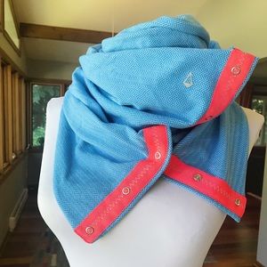 Ivivva Village Chill Scarf - Bright blue and coral